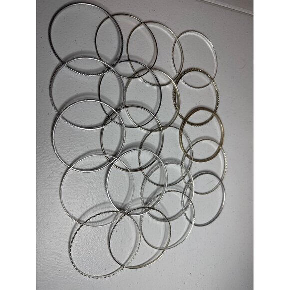 Bangle Bracelets Womens Lot Of 20 Mixed Silver-Tone Textured Unbranded - Picture 4 of 8
